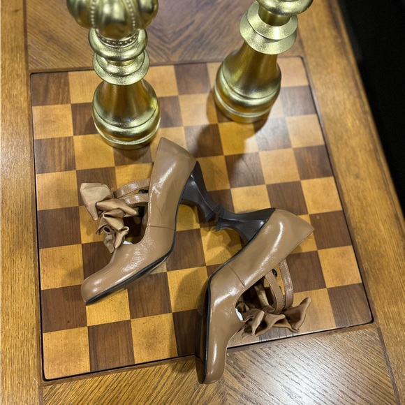 Fluevog Caravaggio Caramel Tan 8.5 new - Picture 2 of 3